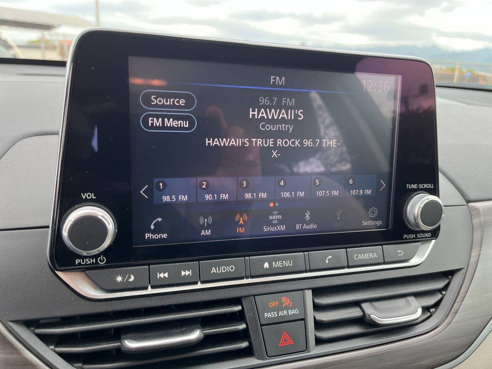 Used 2025 Nissan Altima 2.5 SV image 22