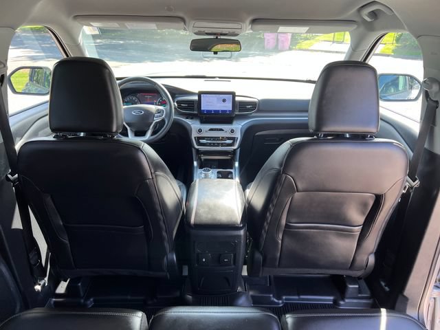 Used 2023 Ford Explorer XLT w/ Equipment Group 202A AWD/4WD image 35