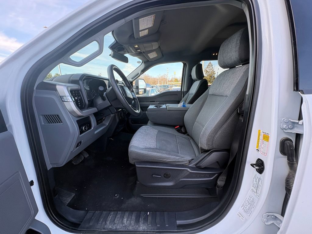 Used 2023 Ford F250 XLT image 44