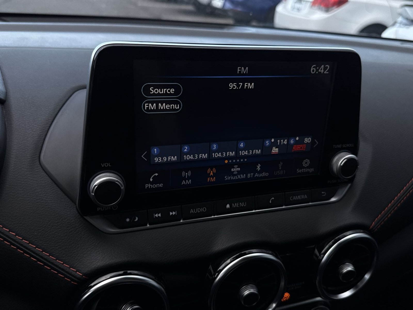 Used 2025 Nissan Sentra SR FWD image 18