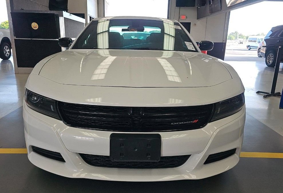 Used 2023 Dodge Charger SXT RWD image 2
