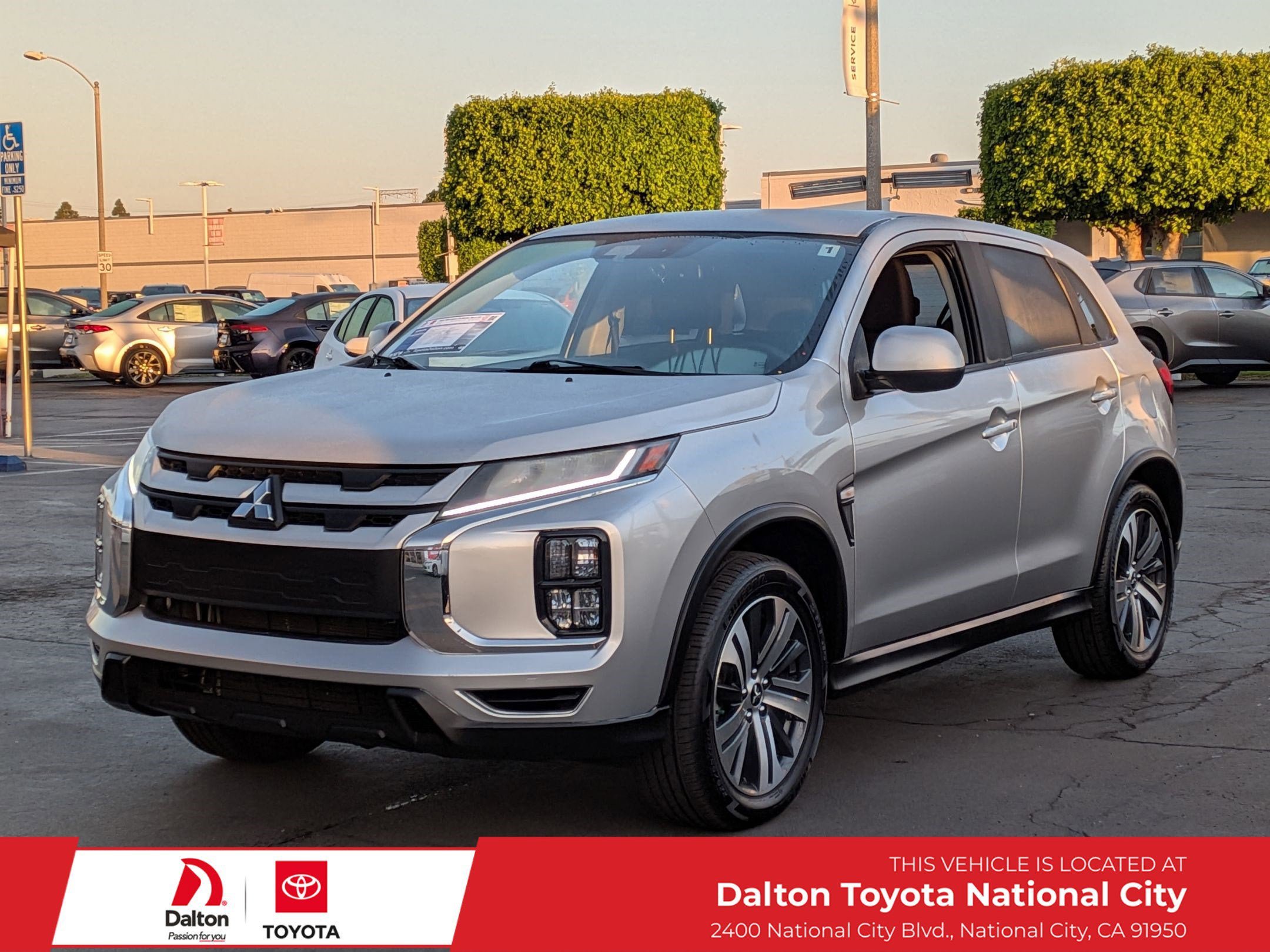 Used 2024 Mitsubishi Outlander Sport ES image 1