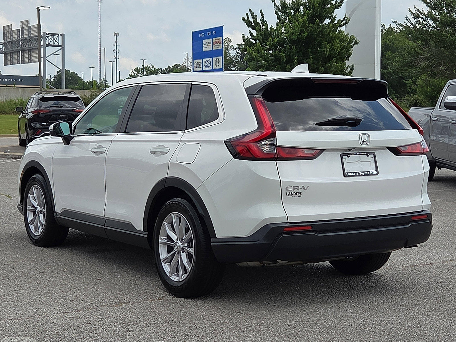 Used 2024 Honda CR-V EX image 4