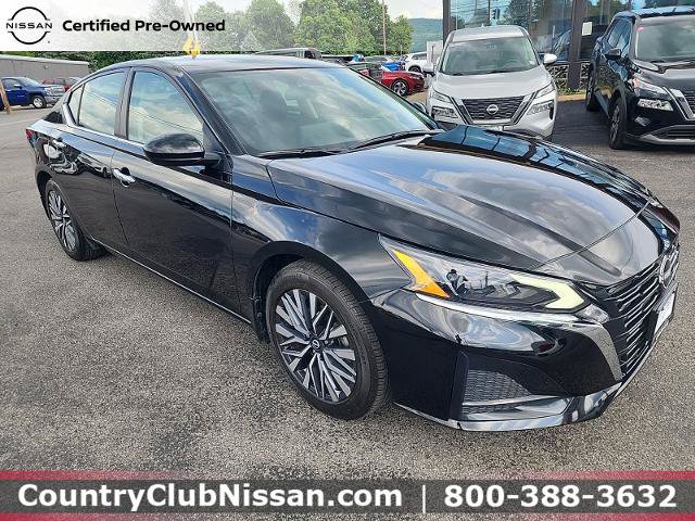 Certified 2023 Nissan Altima 2.5 SV w/ SV Premium Package FWD image 2