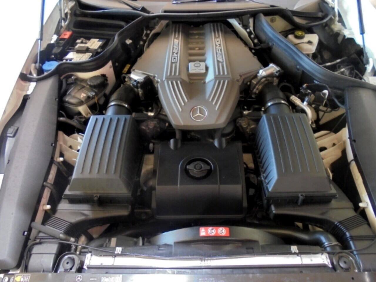Used 2012 Mercedes-Benz SLS AMG Roadster image 32