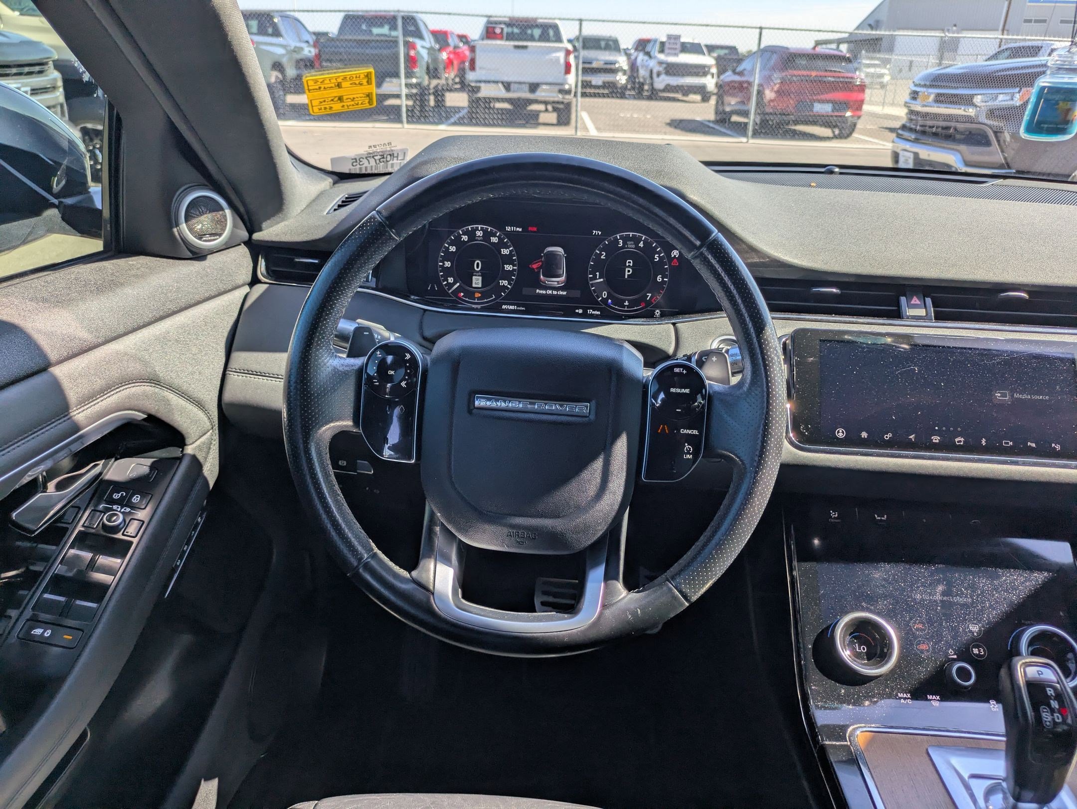 Used 2020 Land Rover Range Rover Evoque R-Dynamic SE image 19