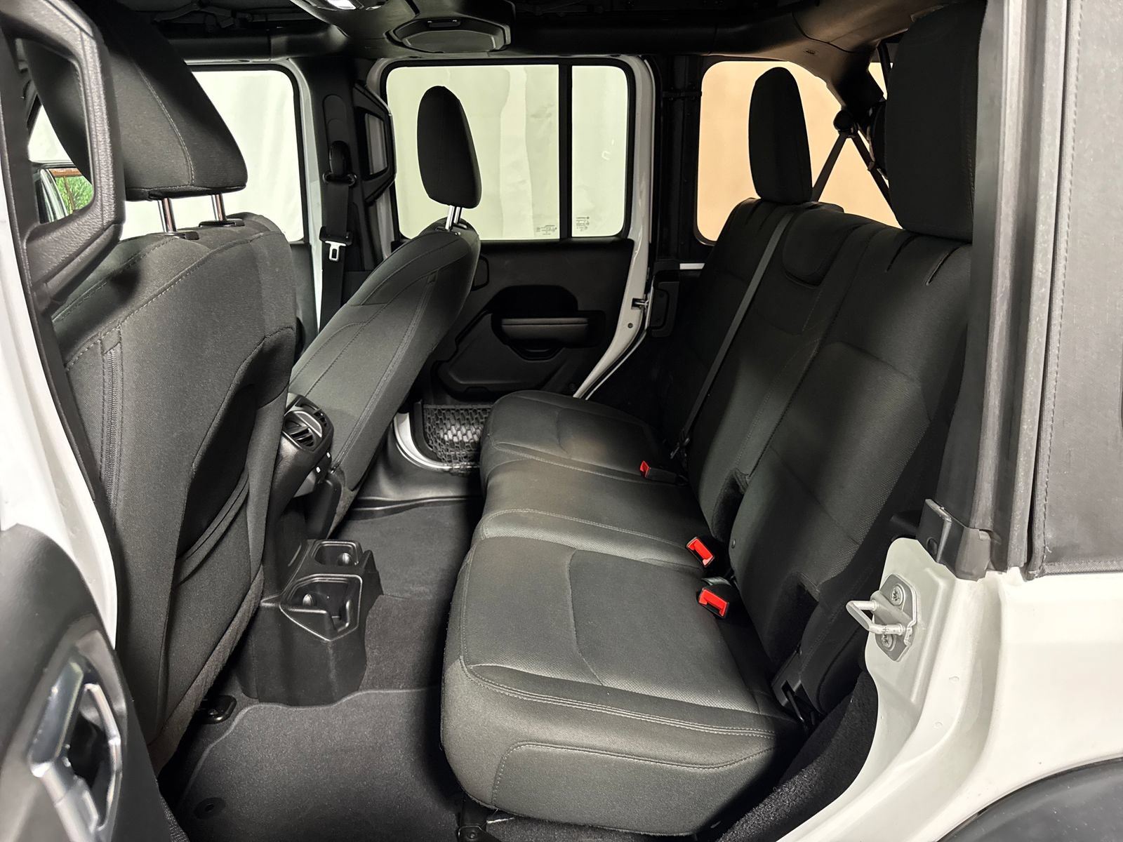 Used 2018 Jeep Wrangler Unlimited Sport S AWD/4WD image 5