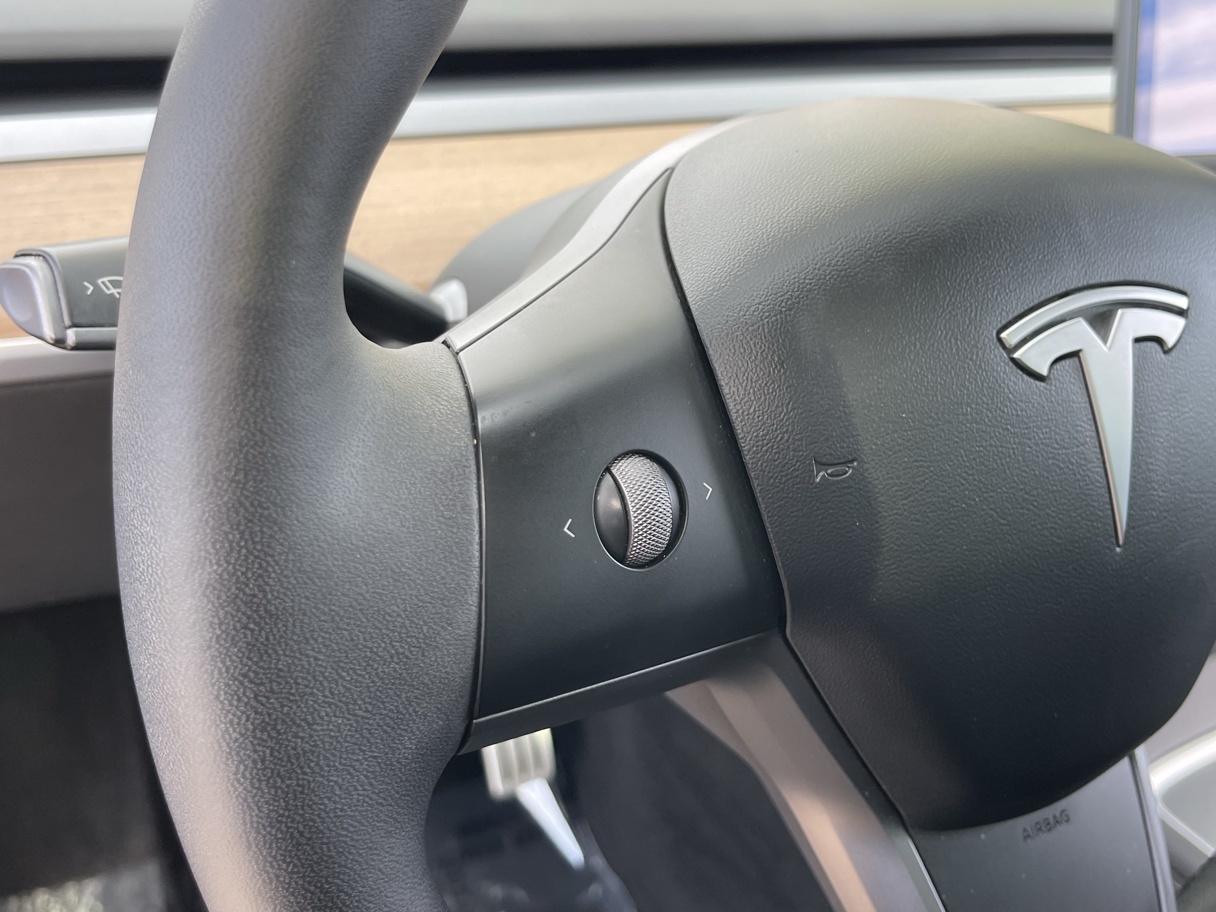 Used 2022 Tesla Model Y Performance AWD/4WD image 23