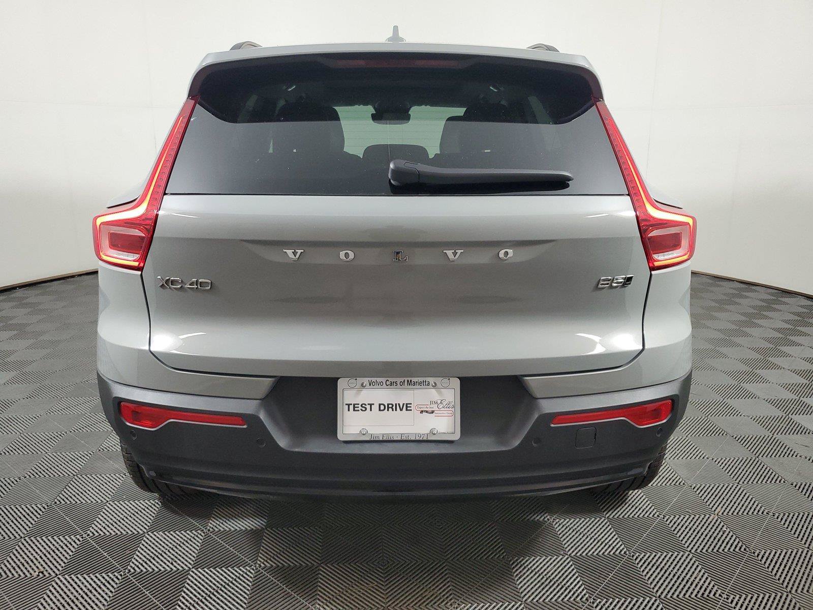 New 2026 Volvo XC40 B5 Plus w/ Protection Package Premier AWD/4WD image 5