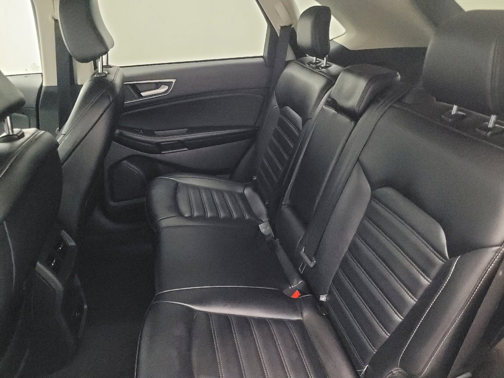 Used 2023 Ford Edge SEL image 18