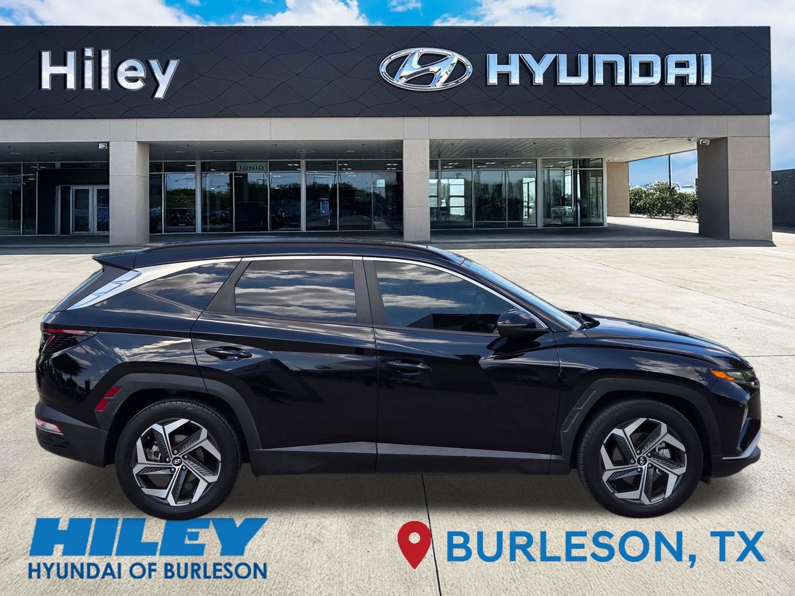 Used 2022 Hyundai Tucson SEL w/ Convenience + Premium Package FWD image 3