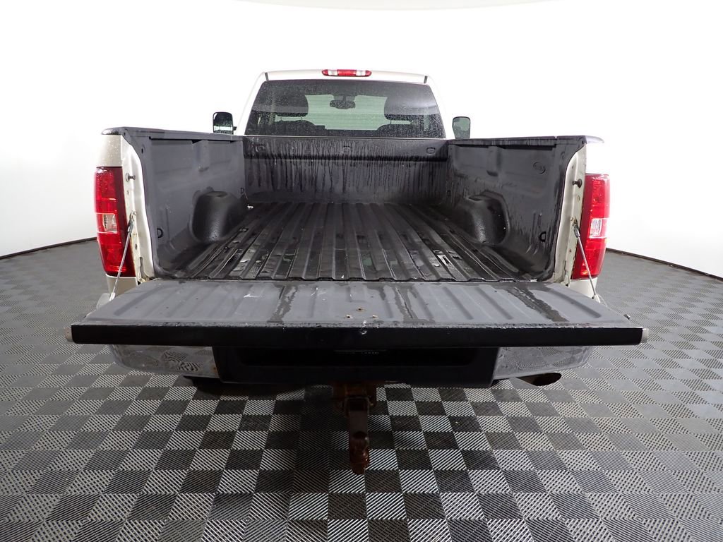 Used 2007 Chevrolet Silverado 2500 LT w/ Suspension Package, Off-Road AWD/4WD image 17