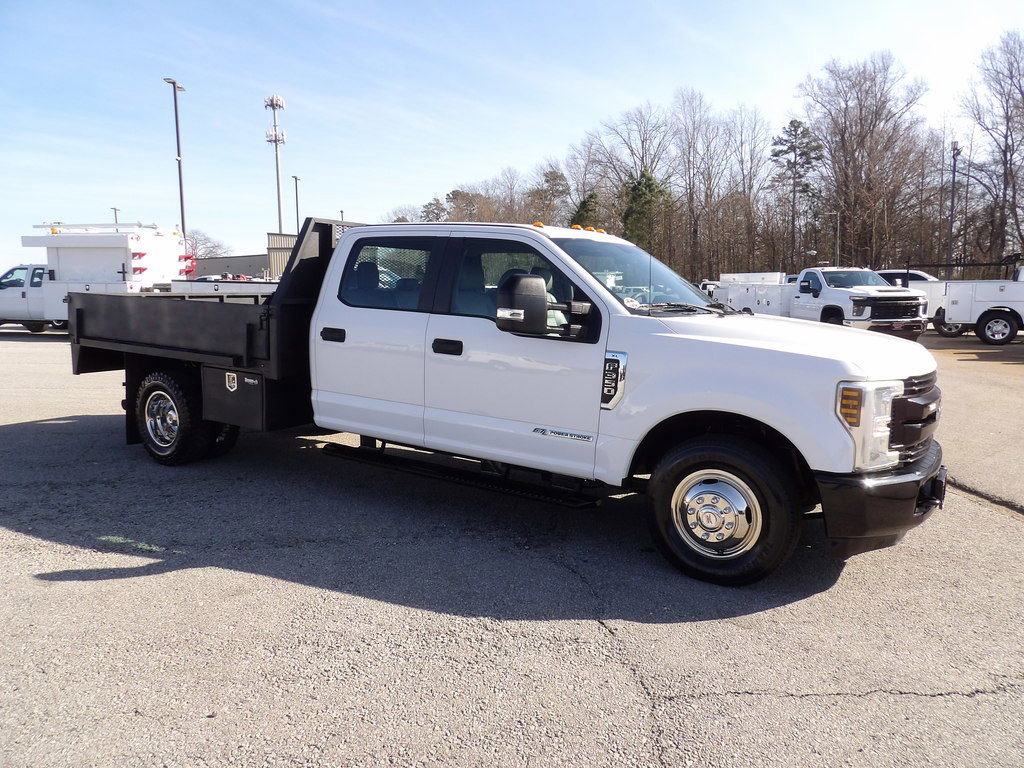 Used 2018 Ford F350 XL w/ Power Equipment Group image 10