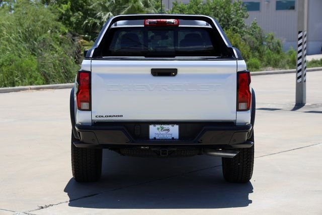New 2025 Chevrolet Colorado Trail Boss w/ Midnight Edition image 7