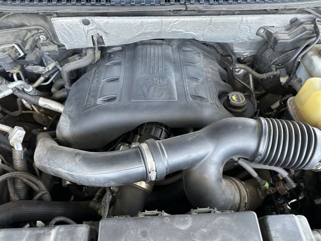 Used 2017 Ford Expedition Limited w/ Equipment Group 301A AWD/4WD image 29