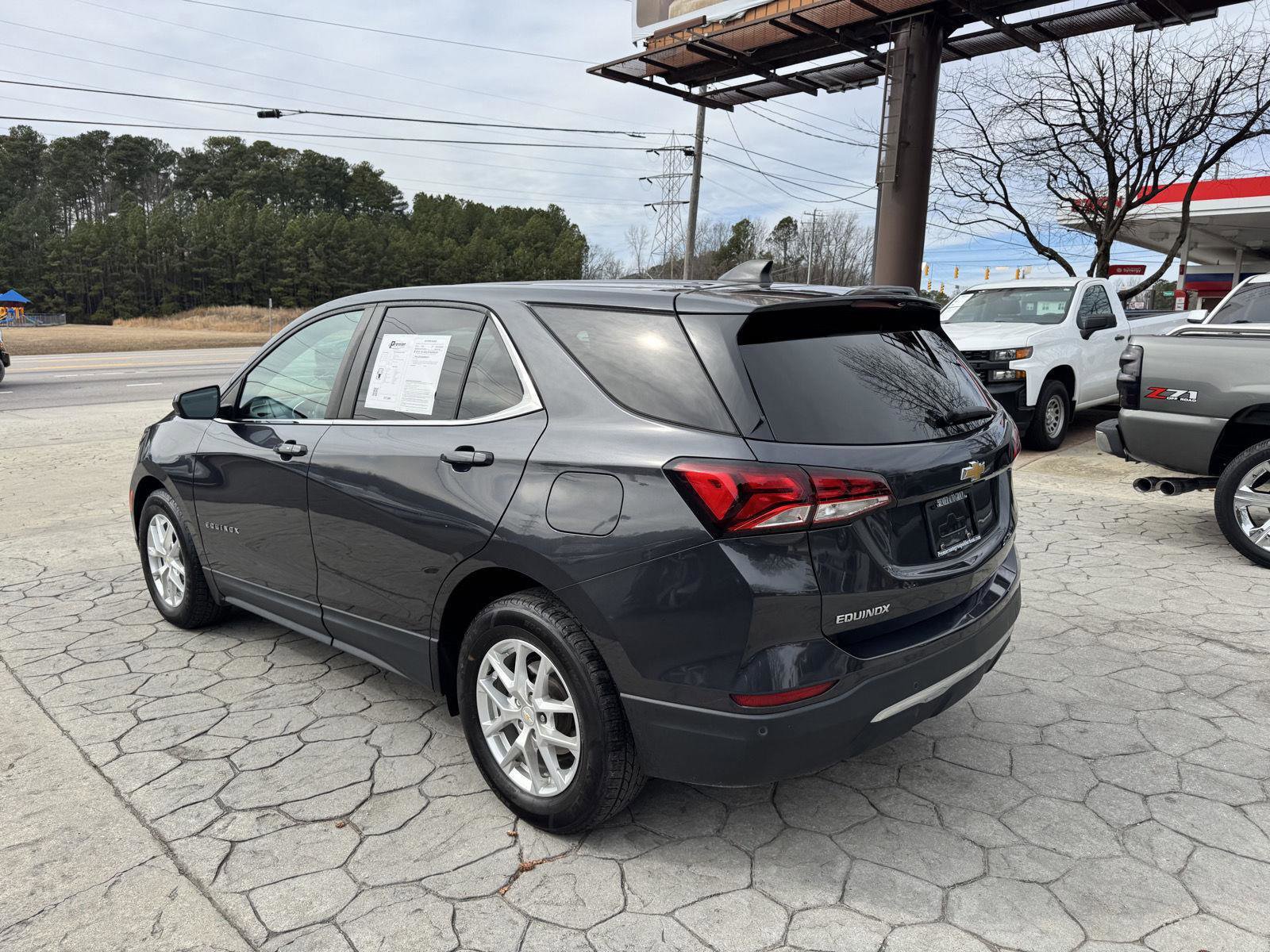 Used 2022 Chevrolet Equinox LT image 9