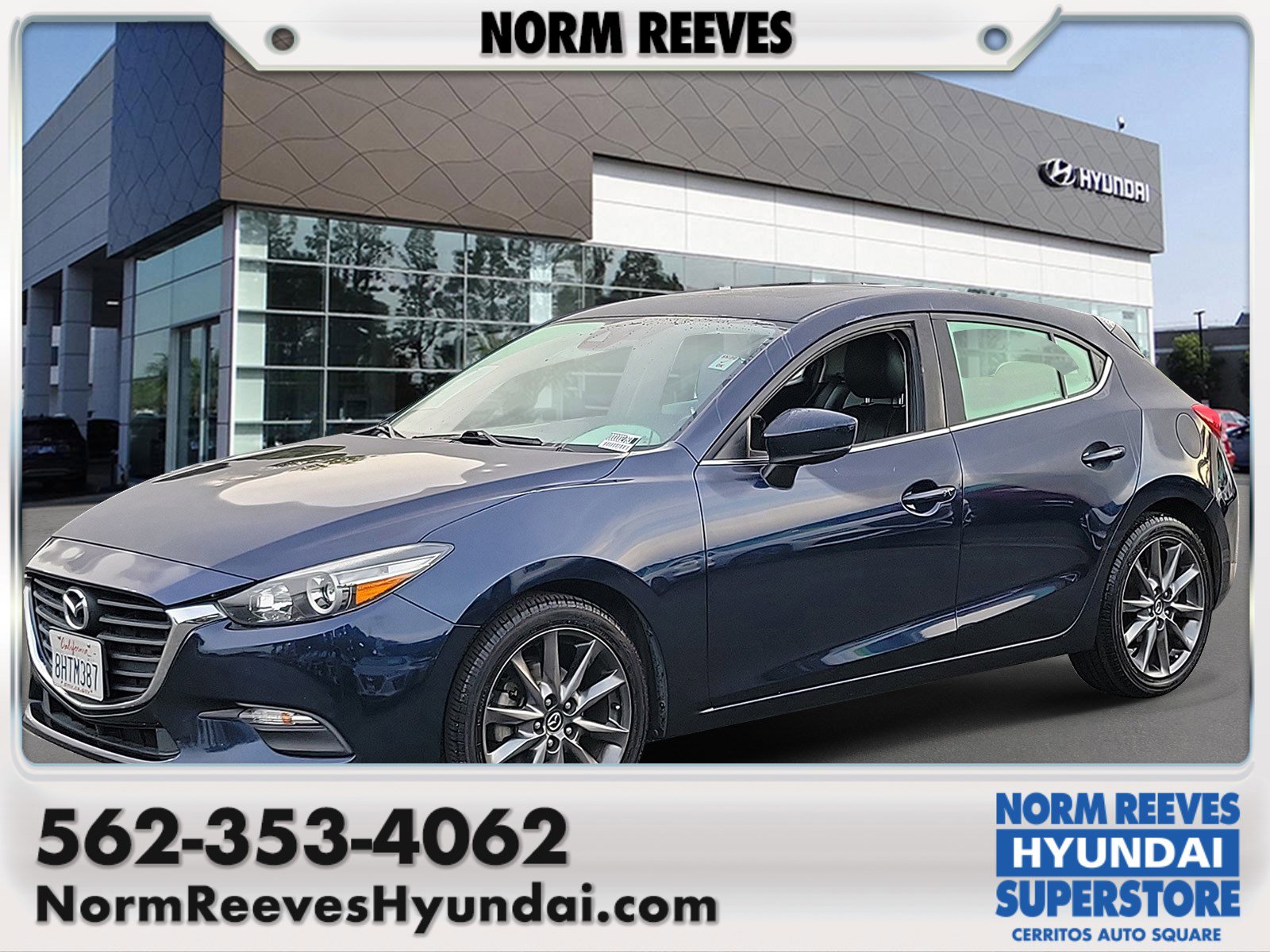 Used 2018 MAZDA MAZDA3 Touring image 1
