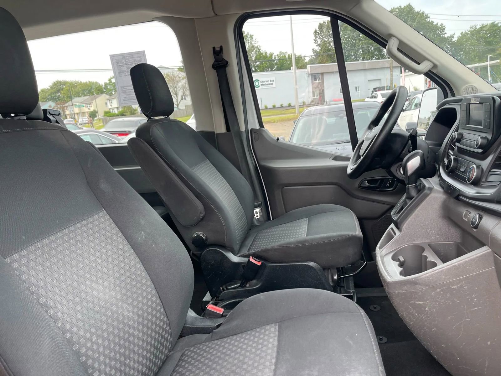 Used 2020 Ford Transit 350 XLT image 9