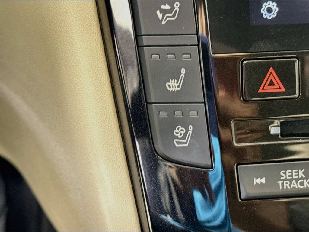 Used 2021 INFINITI QX50 Sensory AWD/4WD image 21