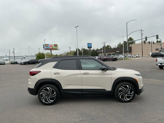 New 2026 Chevrolet TrailBlazer RS w/ Convenience Package AWD/4WD image 2
