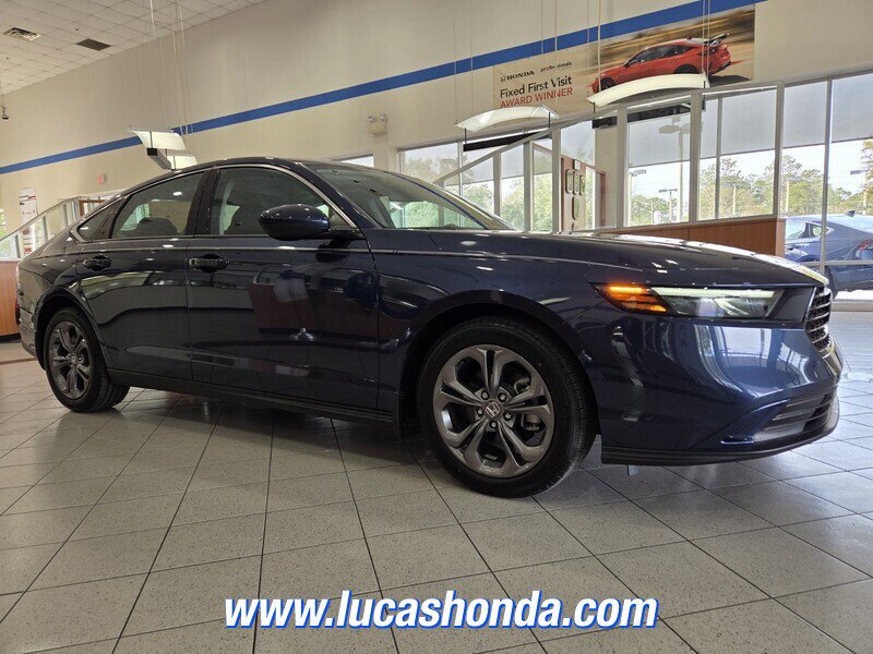 Used 2024 Honda Accord EX image 3