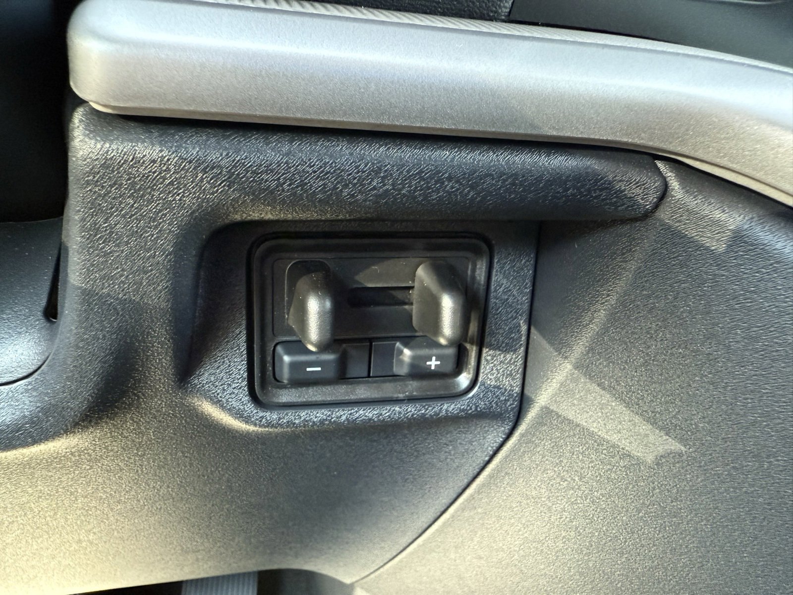 New 2025 Ford Expedition Active image 35