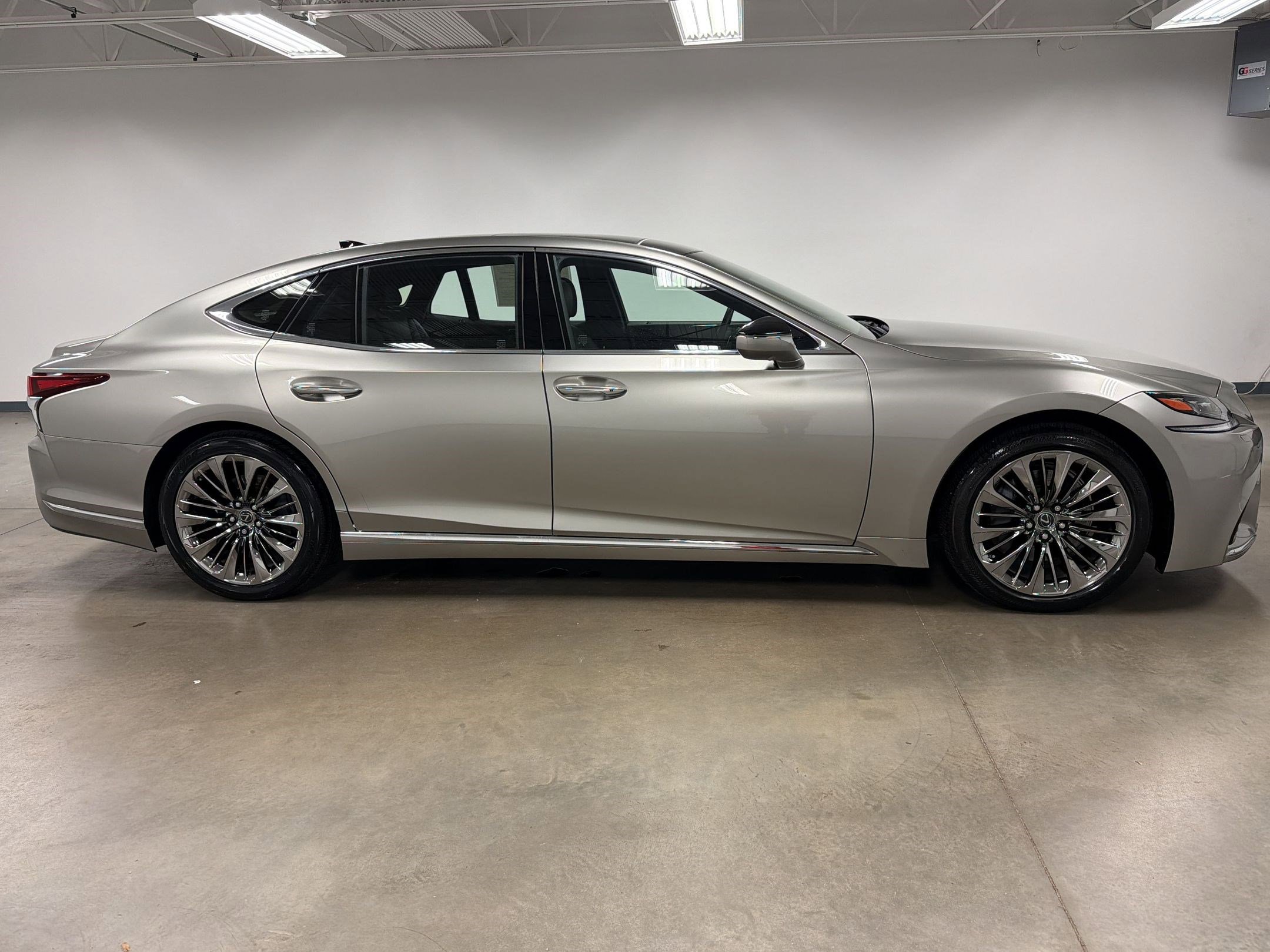 Used 2019 Lexus LS 500 w/ Interior Upgrade Package image 8