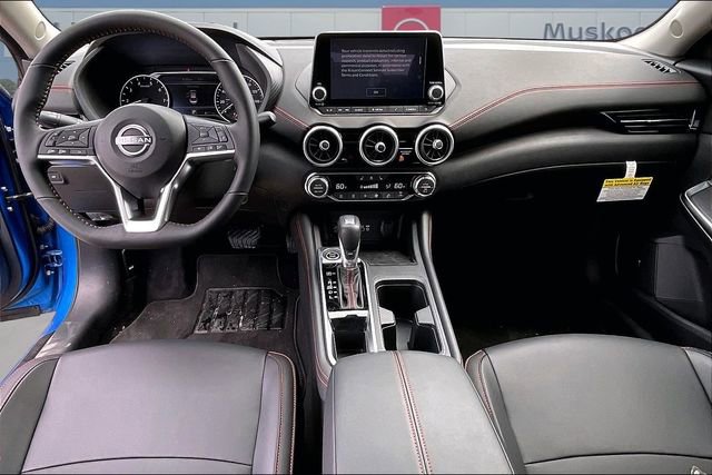 New 2025 Nissan Sentra SR w/ SR Premium Package FWD image 9