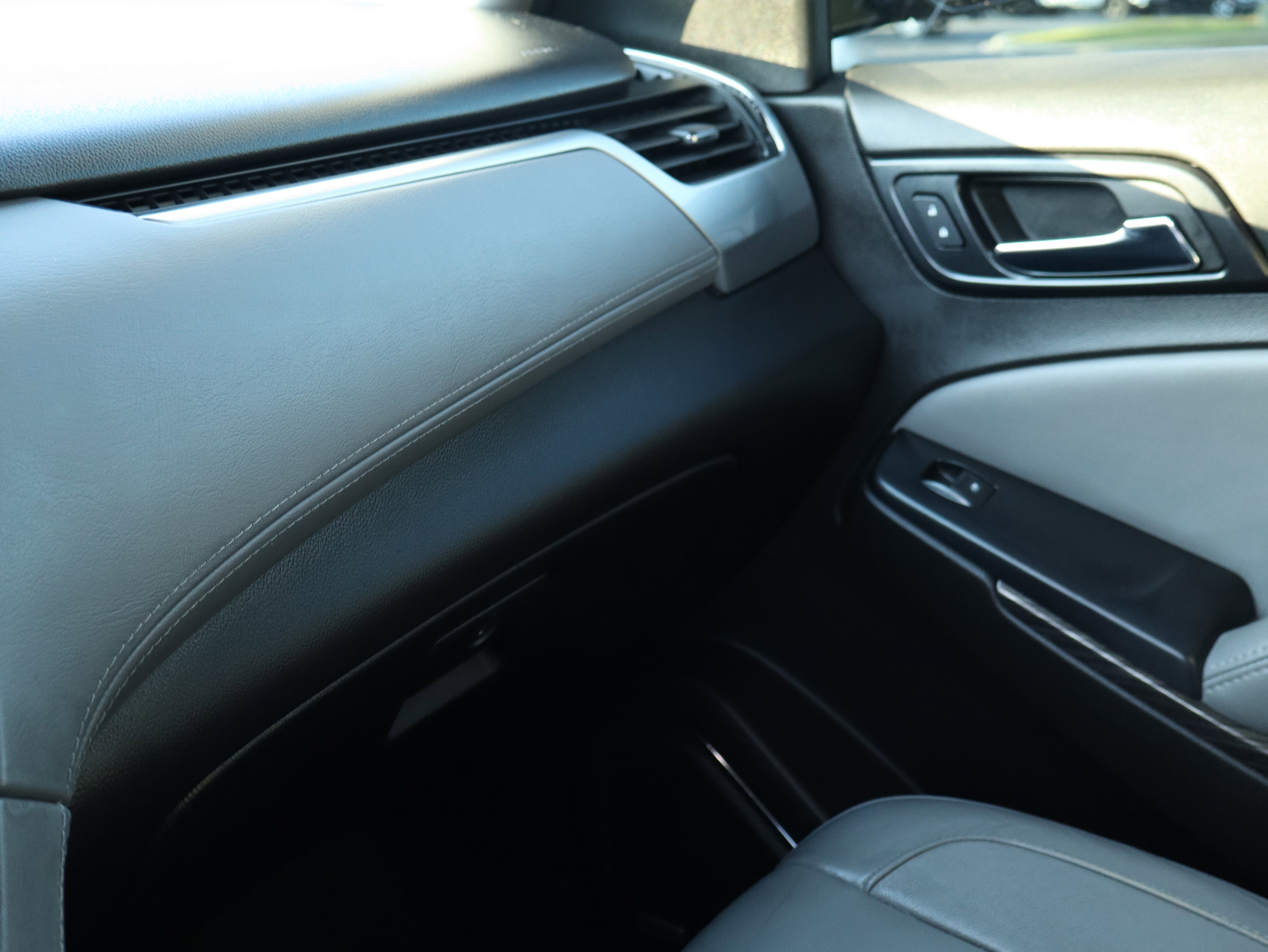 Used 2017 Chevrolet Tahoe LT RWD image 41