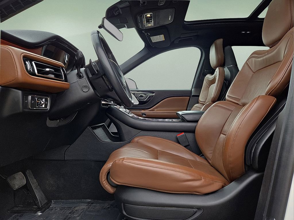 Used 2022 Lincoln Aviator Reserve w/ Equipment Group 201A image 23