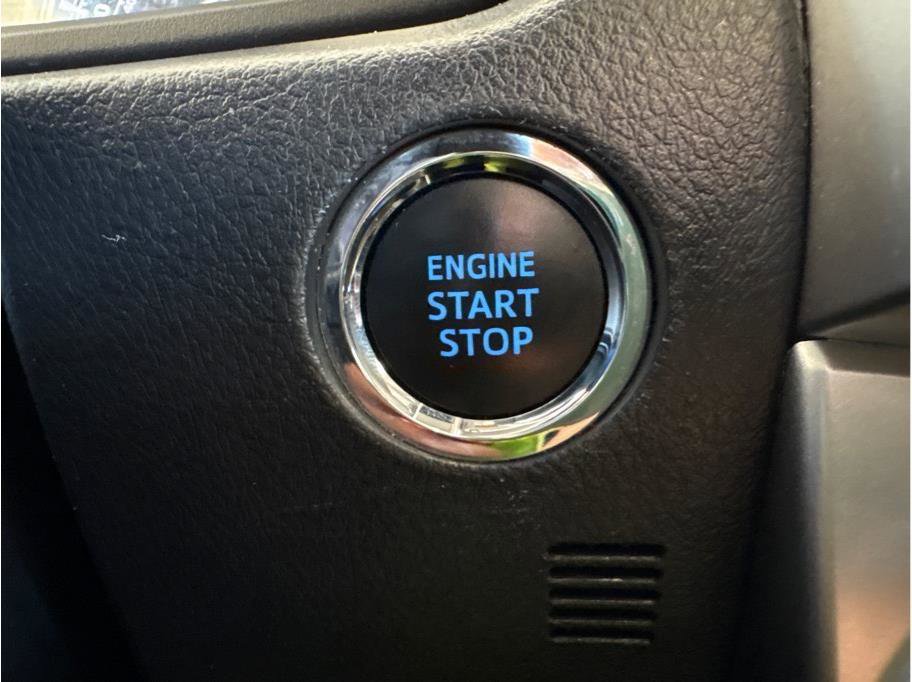 Used 2021 Toyota 4Runner Limited image 19