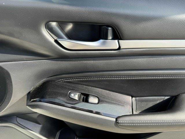 Used 2022 Nissan Altima 2.5 SL AWD/4WD image 49
