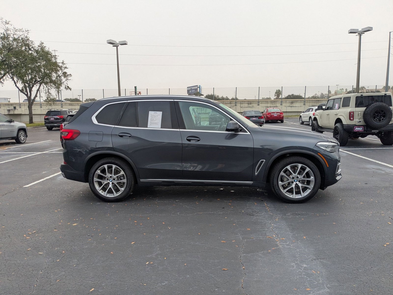 Used 2021 BMW X5 sDrive40i w/ Premium Package 2 image 8