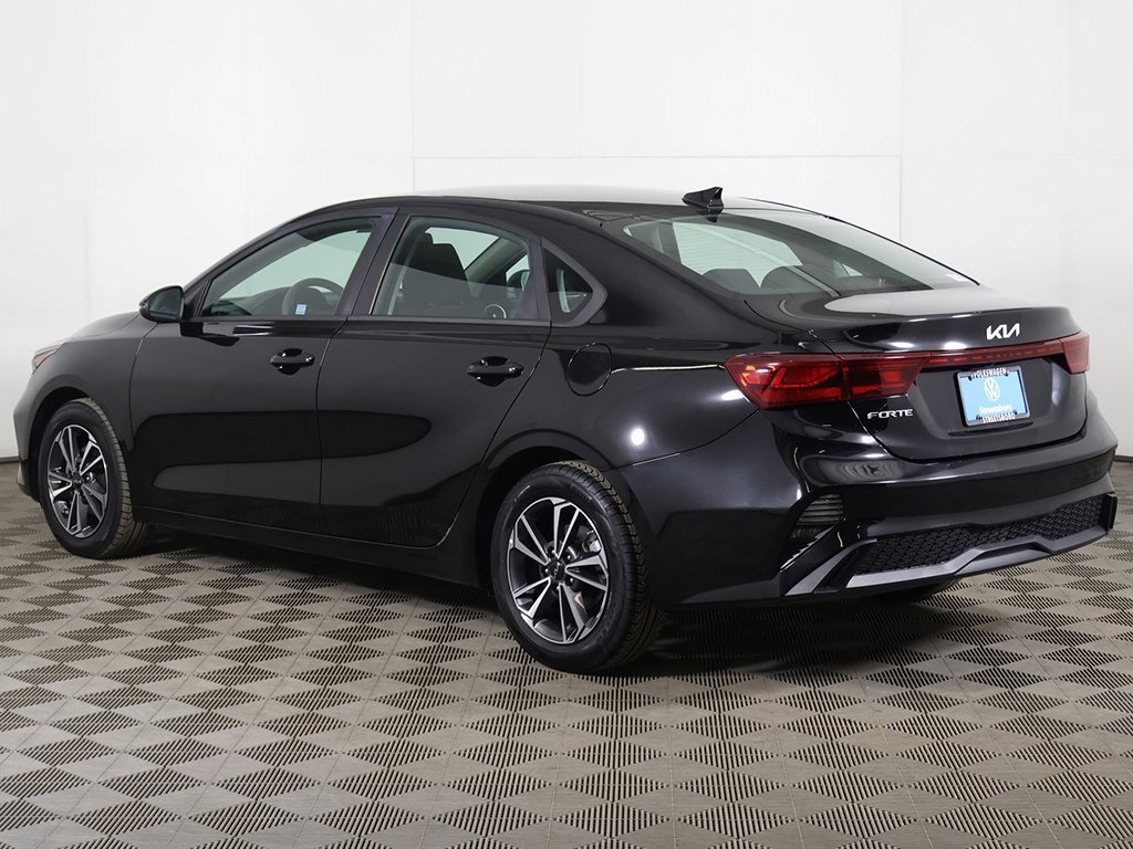 Used 2022 Kia Forte LXS w/ LXS Technology Package image 8