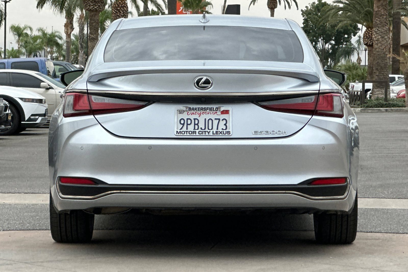 Certified 2024 Lexus ES 300h F Sport w/ Accessory Package (Z1) FWD image 5