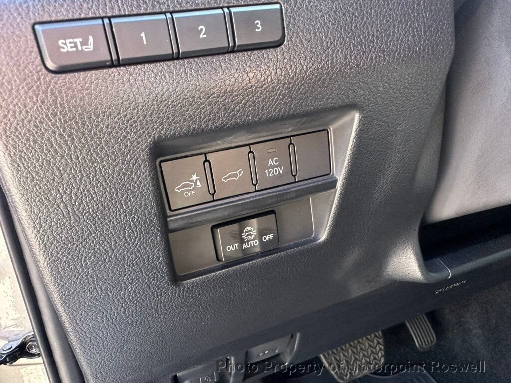 Used 2024 Lexus GX 550 w/ Accessory Package (Z1) AWD/4WD image 16