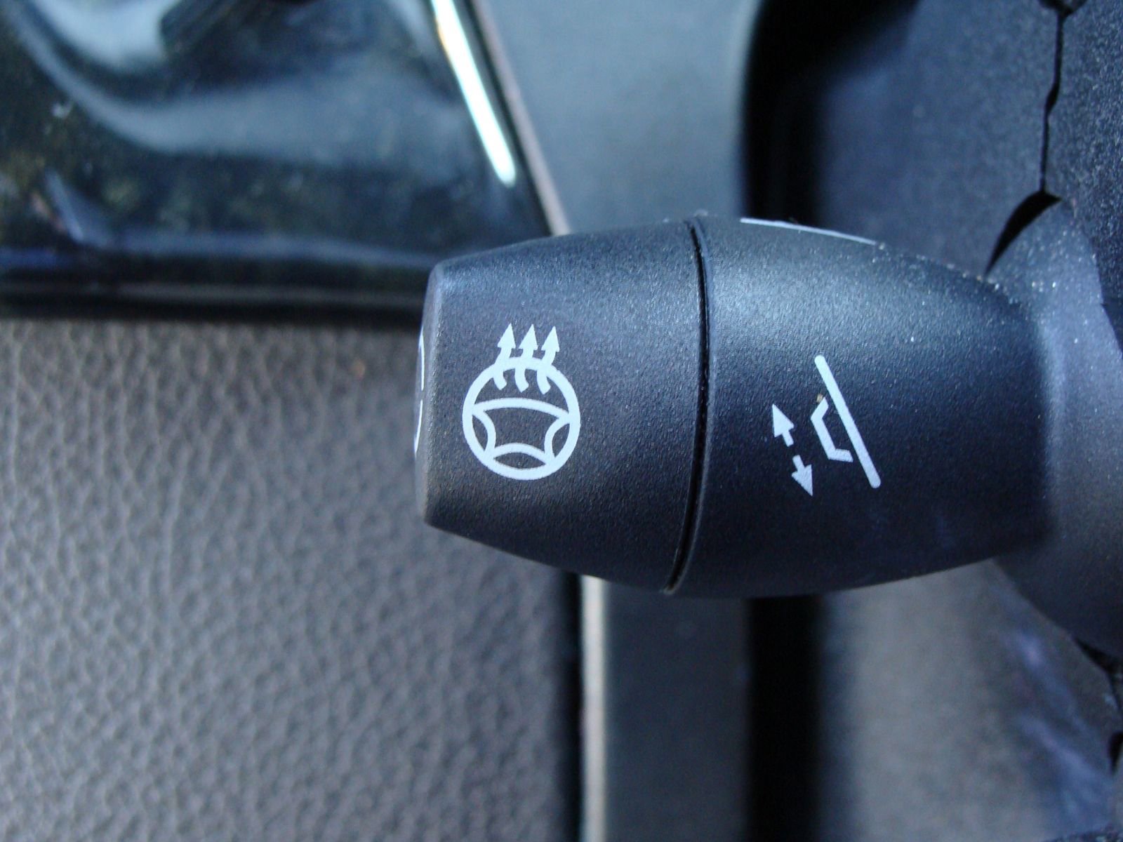 Used 2015 Mercedes-Benz ML 350 4MATIC image 32