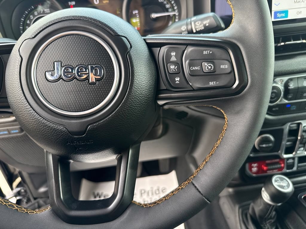 Used 2024 Jeep Wrangler Unlimited AWD/4WD image 18