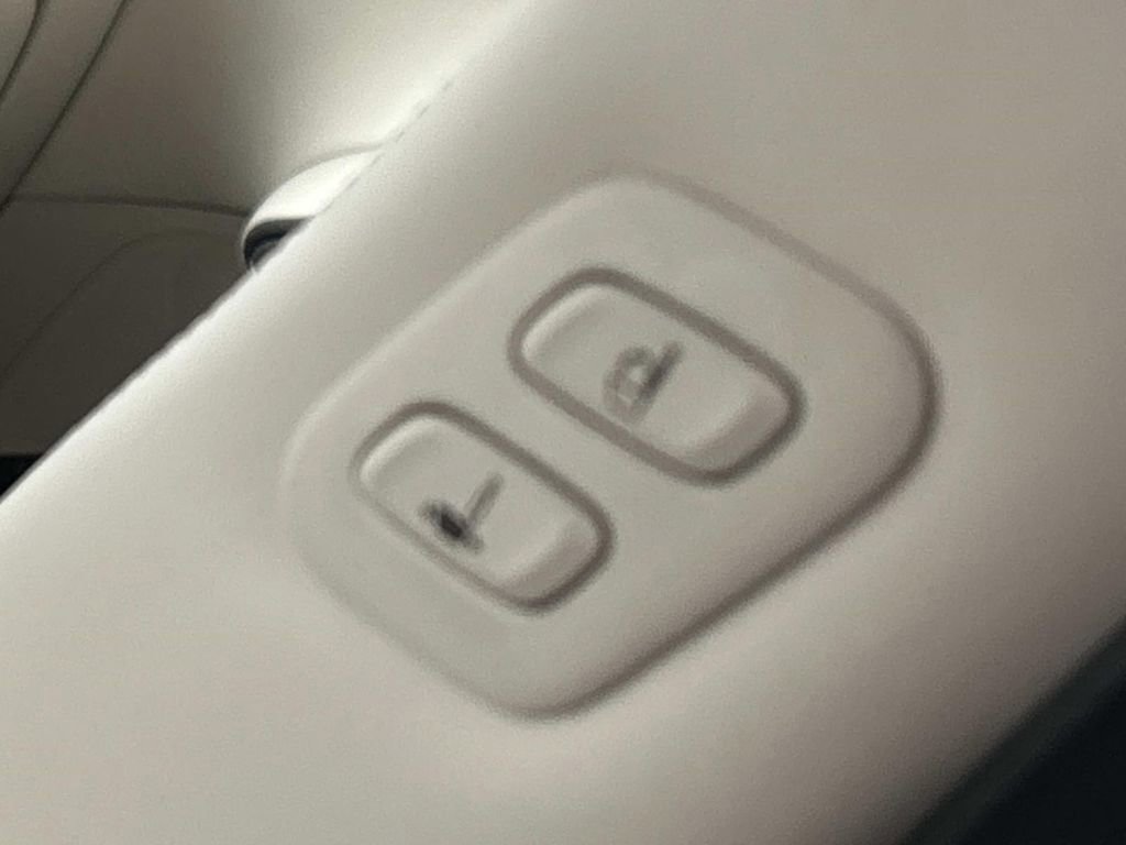 Used 2023 Genesis GV70 3.5T Sport w/ Sport Advanced Package image 26