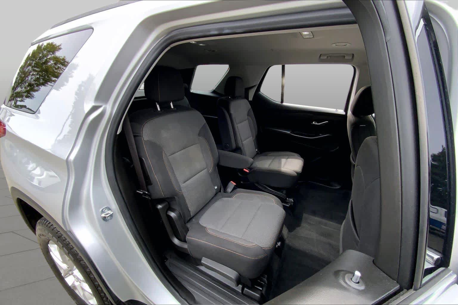 Used 2021 Chevrolet Traverse LT AWD/4WD image 20