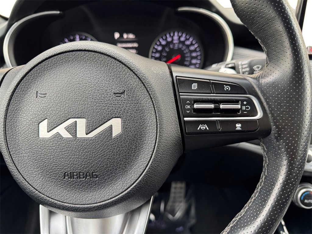Used 2022 Kia Stinger GT-Line w/ Sun & Sound Package image 24