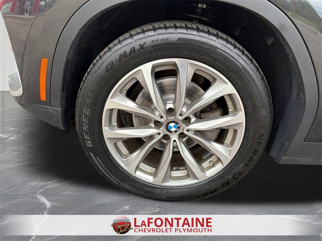 Used 2019 BMW X4 xDrive30i w/ Driving Assistance Package image 34