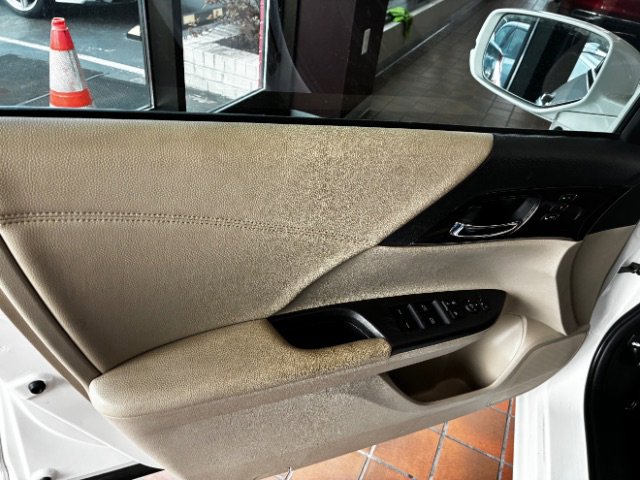 Used 2016 Honda Accord EX-L image 15