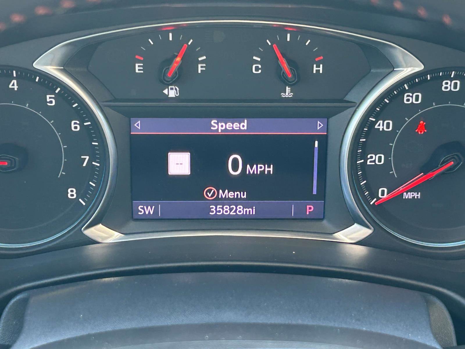 Used 2022 Chevrolet Equinox RS w/ RS Leather Package image 24