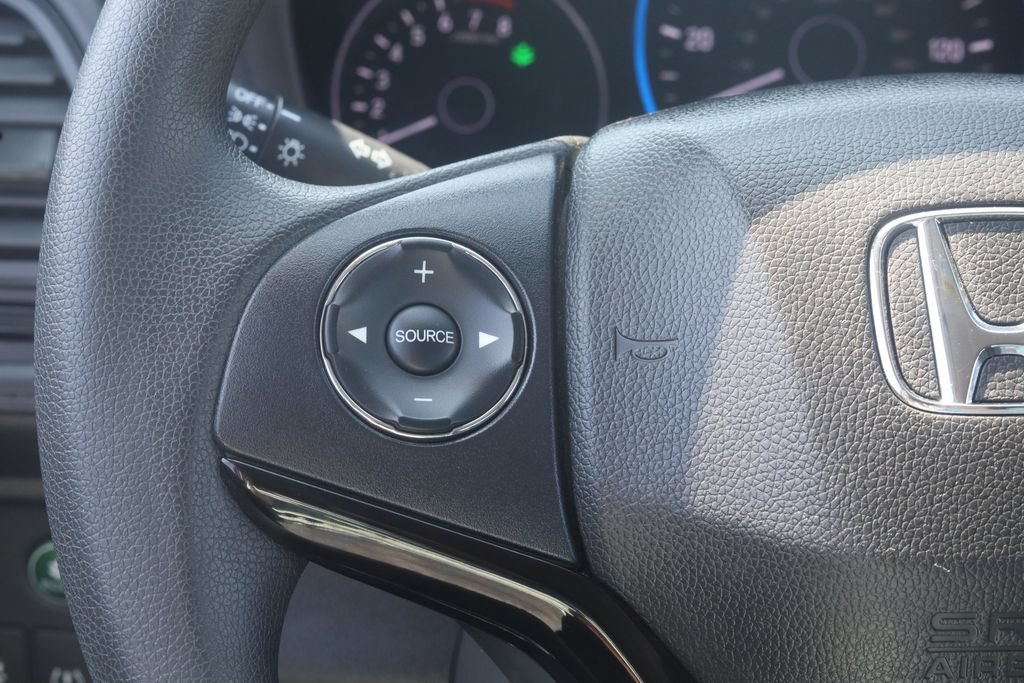 Used 2021 Honda HR-V LX image 5