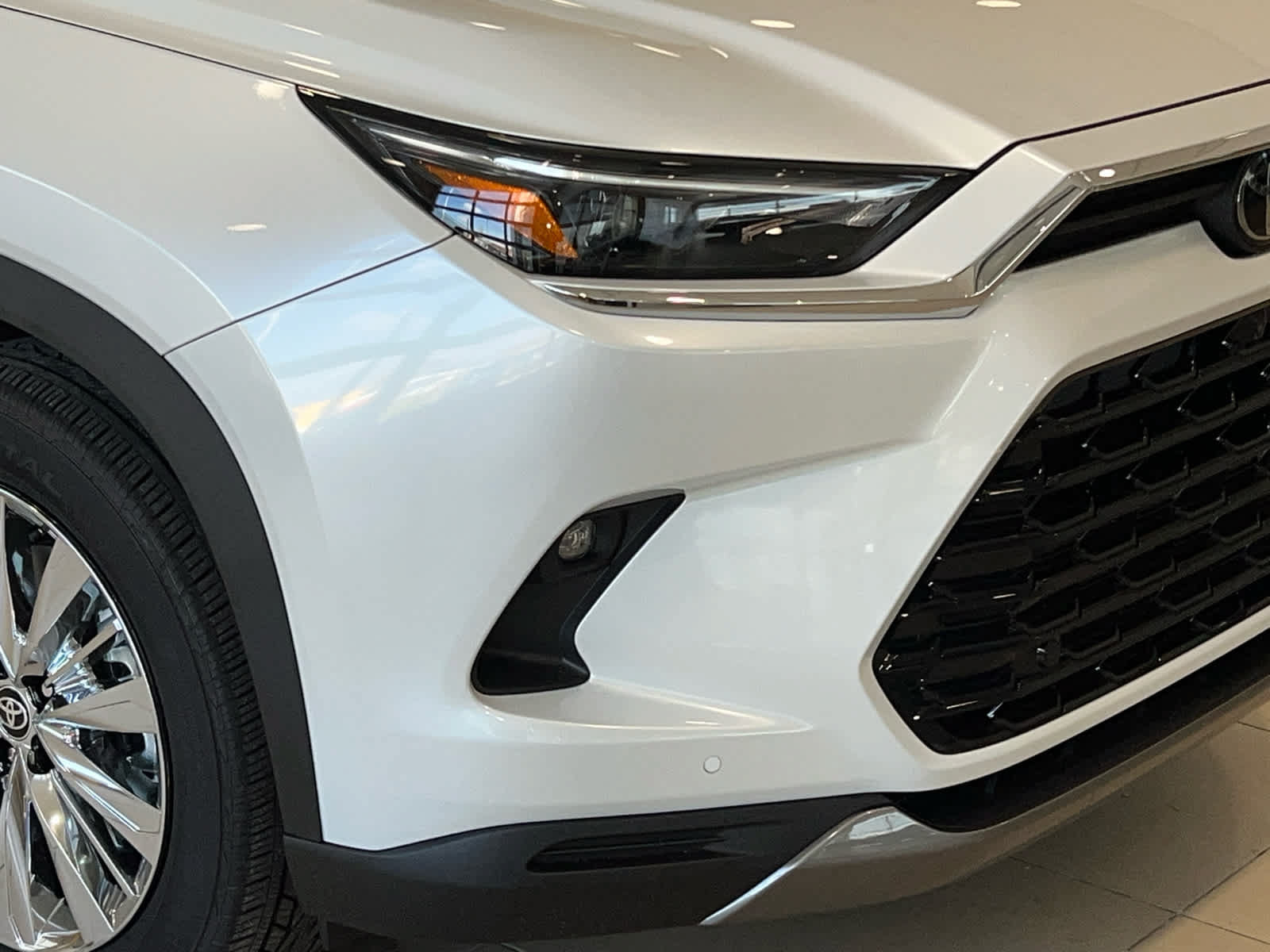 New 2026 Toyota Grand Highlander AWD image 2