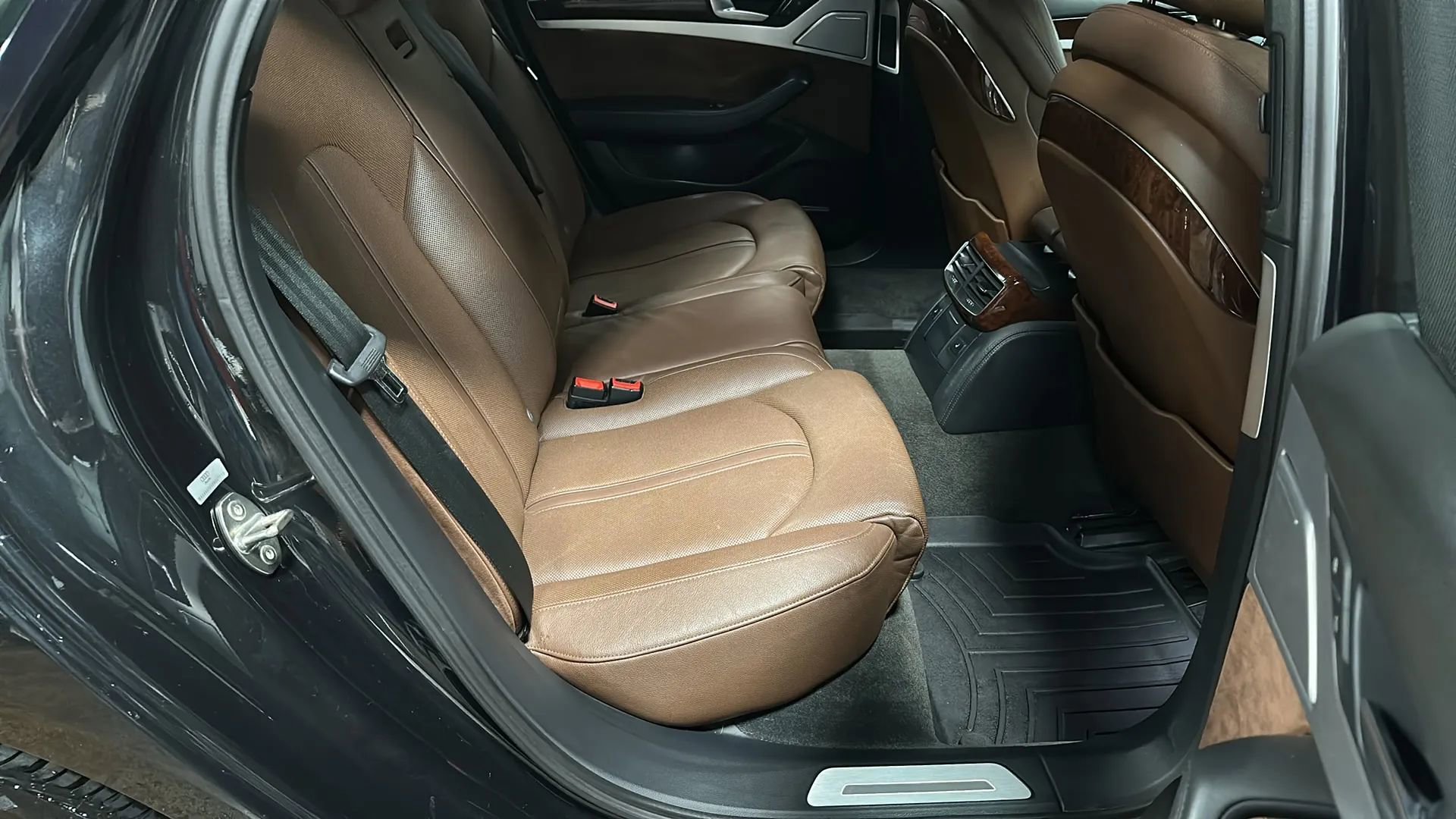 Used 2011 Audi A8 4.2 image 15