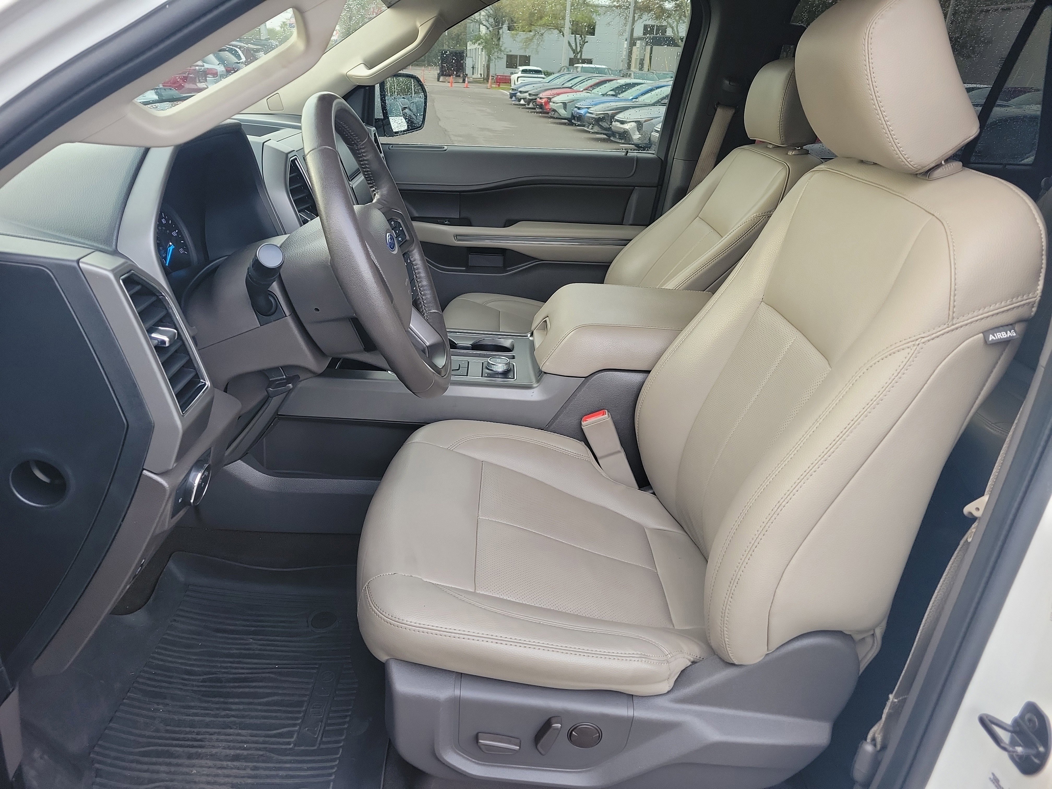Used 2020 Ford Expedition XLT w/ FX4 Off-Road Package AWD/4WD image 20