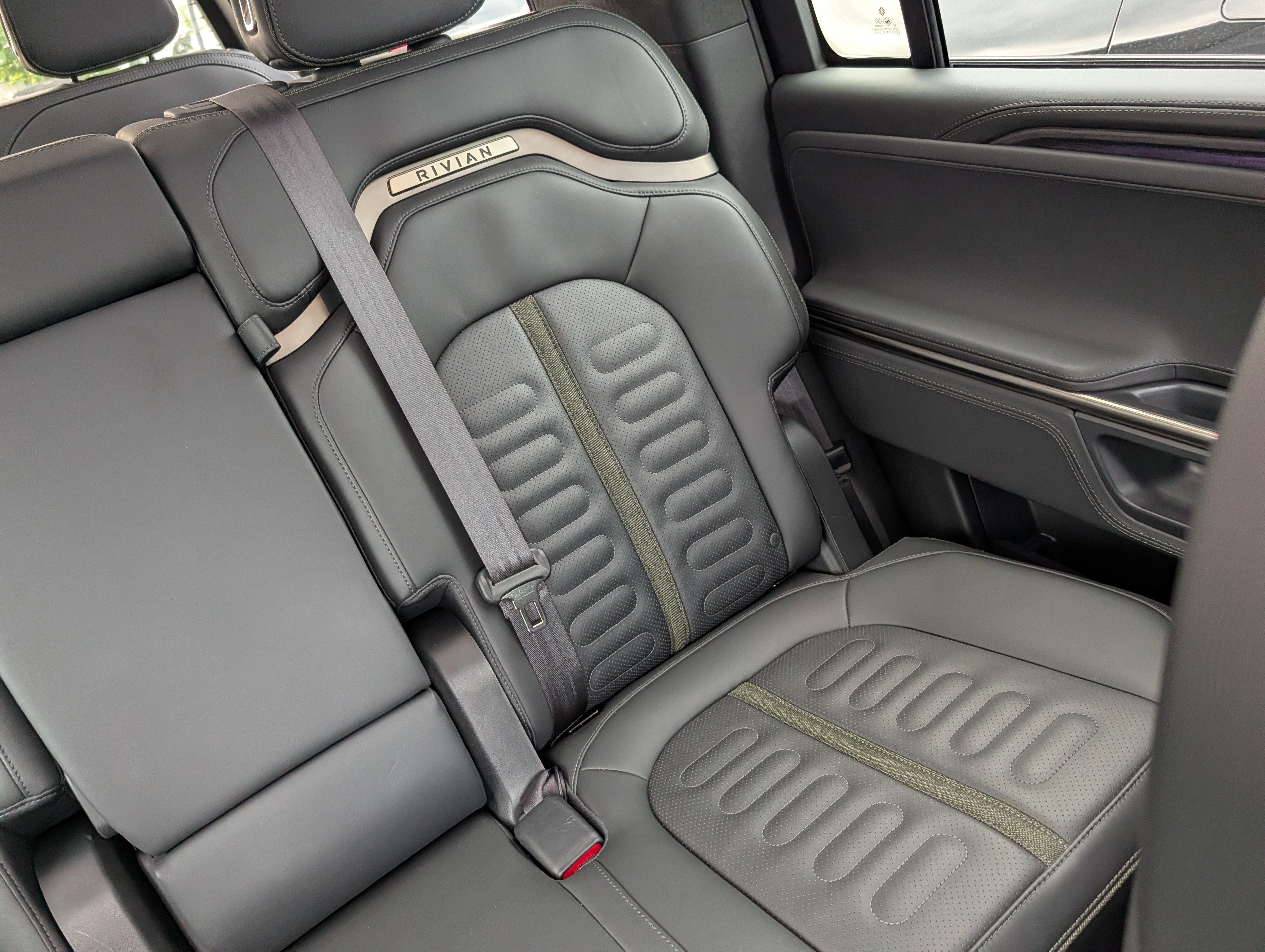 Used 2023 Rivian R1S Adventure AWD/4WD image 14