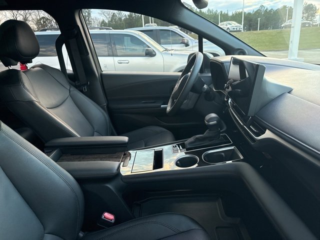 Used 2025 Toyota Sienna Limited image 20